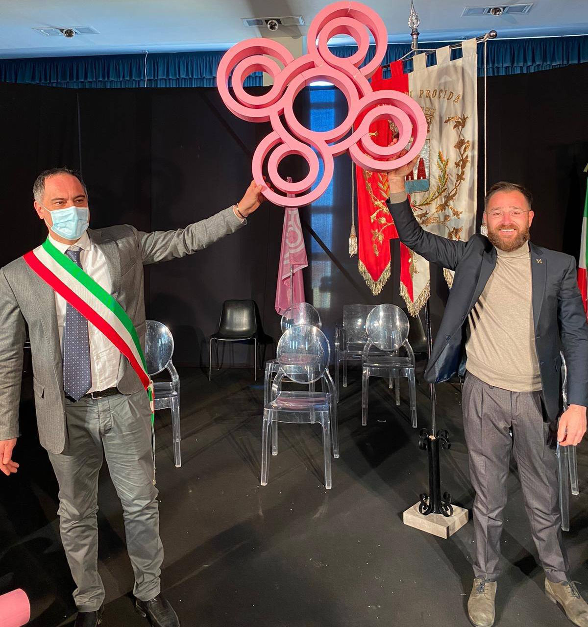 Procida capitale Il sindaco Ambrosino e il direttore Riitano